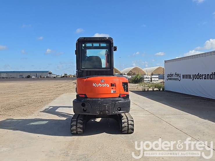 2023-kubota-kx033-4-image-4