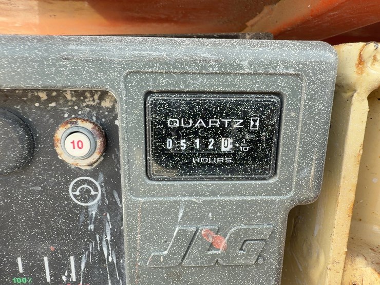 2013-jlg-1230es-image-13