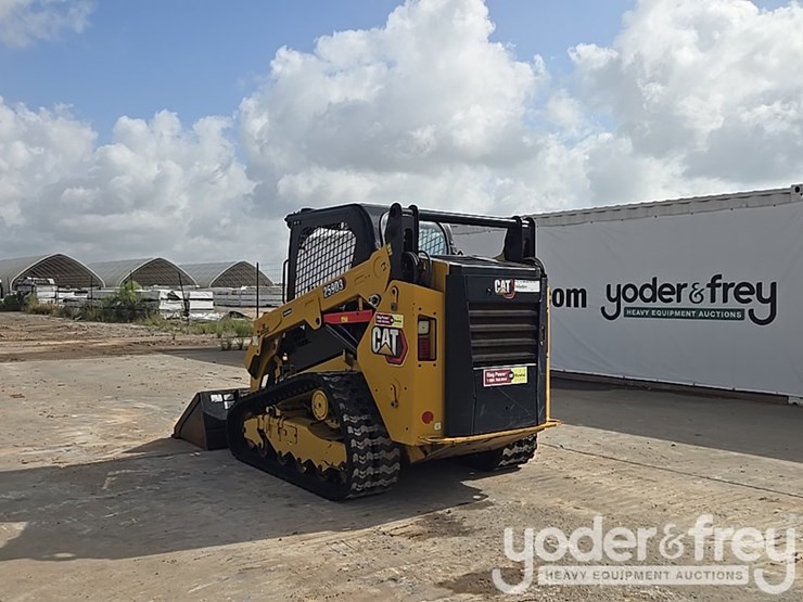 2024-caterpillar-259d3-image-3