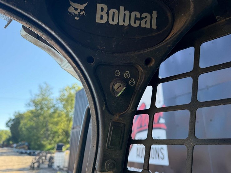 bobcat-t650-image-22