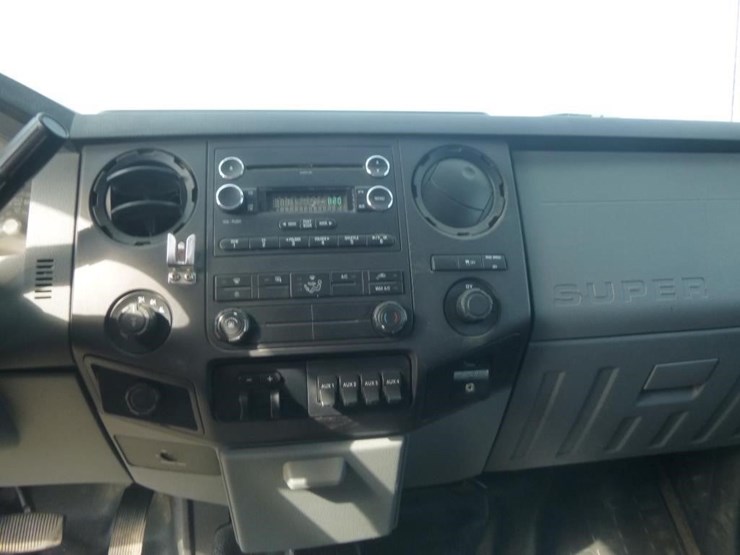 2012-ford-f350-image-12