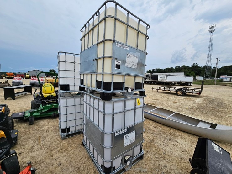 #6907-•-330-gallon-oil-cage-totes-image-4