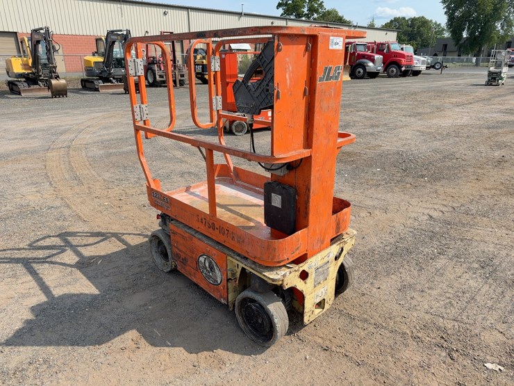 jlg-1230es-image-4