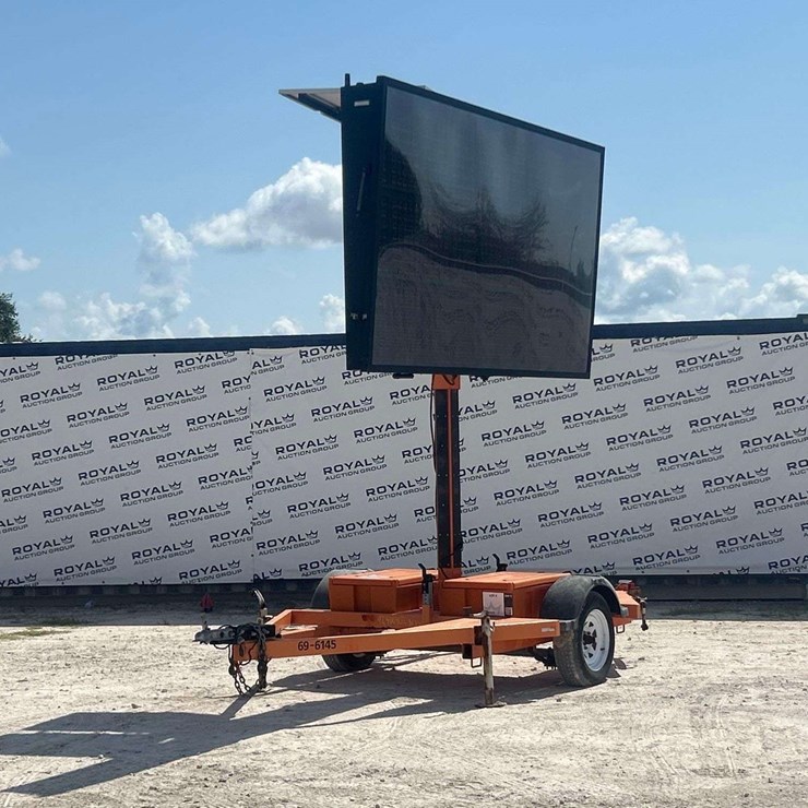 2015 Ver-Mac Solar Towable Message Board