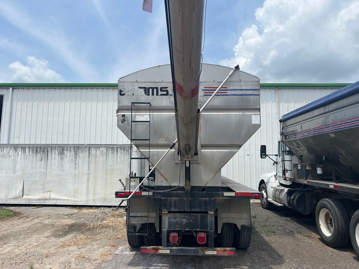 mack-cxu-tender-truck-image-5