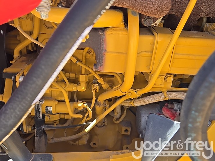 2019-deere-310sl-image-42