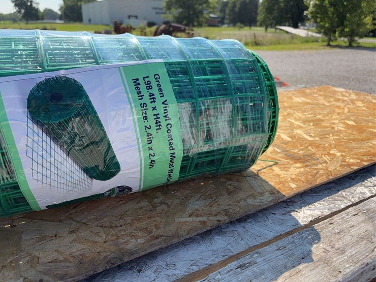 green-vinyl-coated-metal-welded-wire-fence-roll-98.4ft-x-4ft-image-4