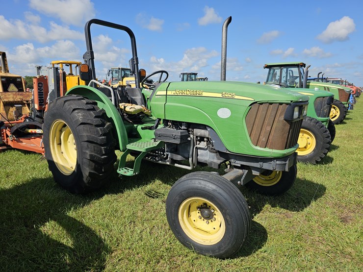 2005-john-deere-5225-image-1