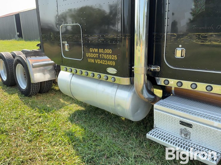 1997-peterbilt-379-image-19