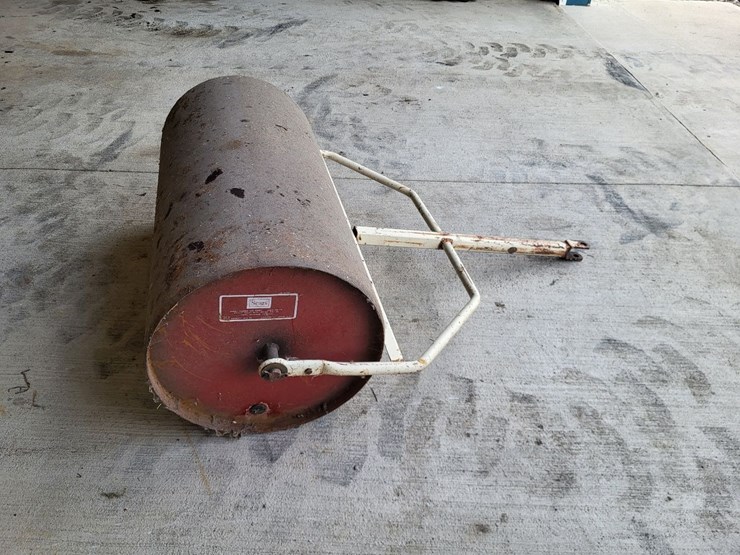 sears-pull-behind-lawn-roller-image-7