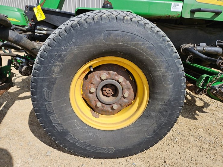 john-deere-3225b-image-10