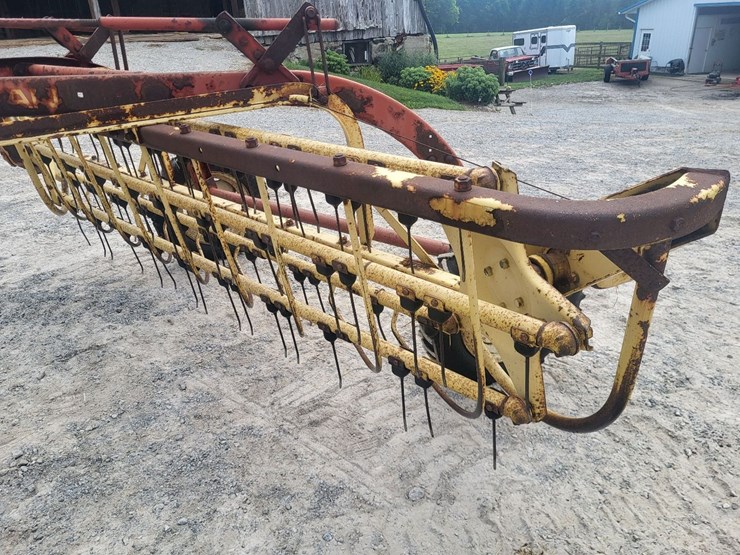 new-holland-256-image-23