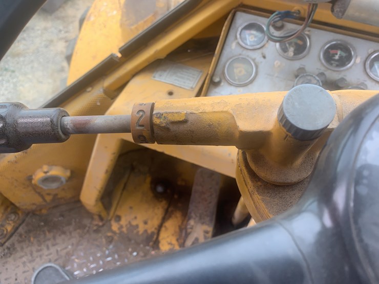 1973-caterpillar-950-image-23