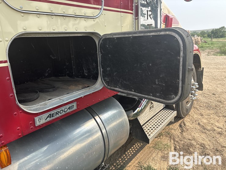 2006-kenworth-t800-aerocab-t/a-truck-tractor-image-18