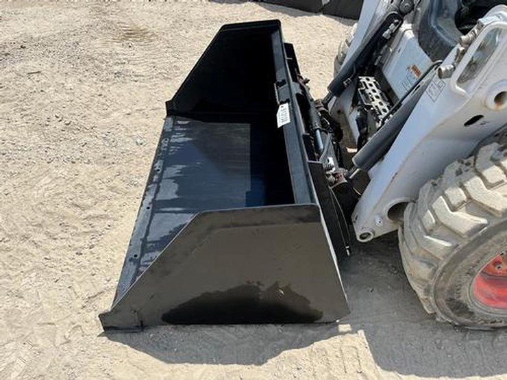 wildcat-68"-skid-steer-snow/litter-bucket-image-5