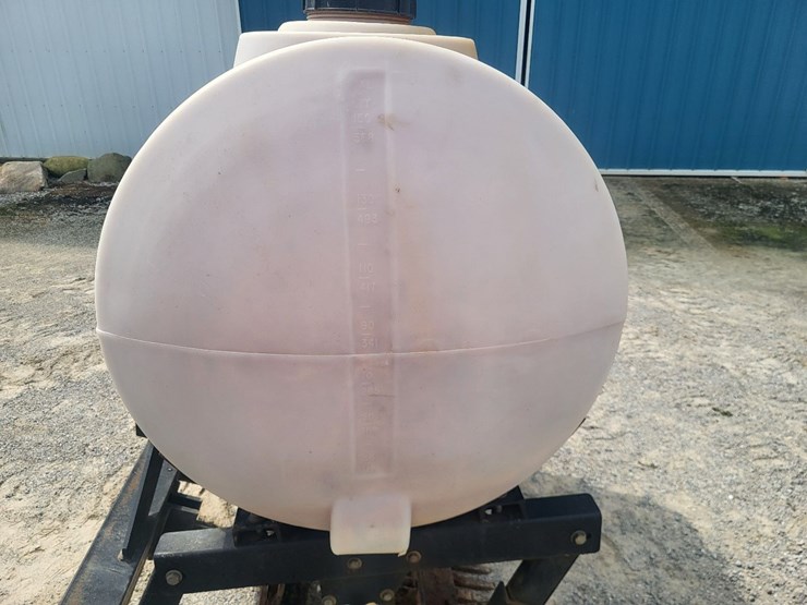 tr3-rake-arena-drag-w/poly-tank-image-8