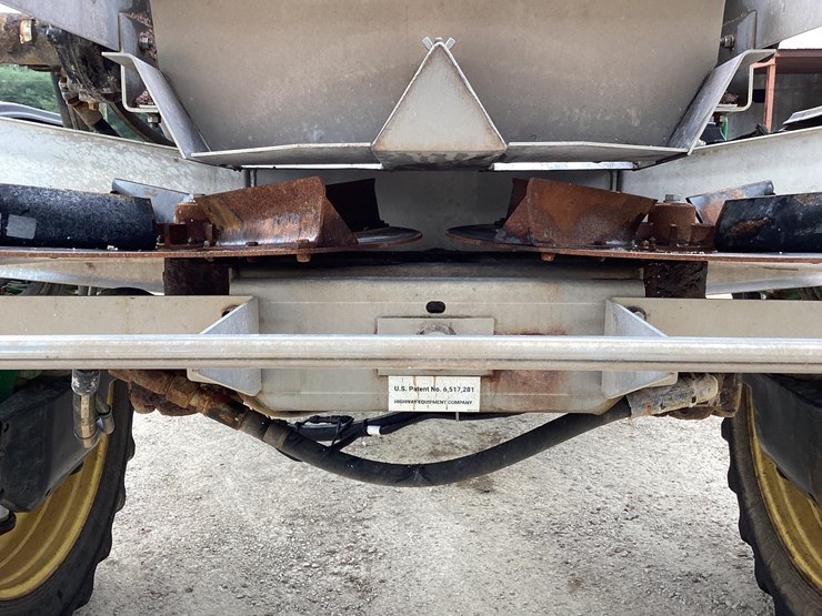 2020-john-deere-r4045-image-48