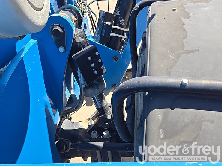 2019-genie-gth1256-image-30