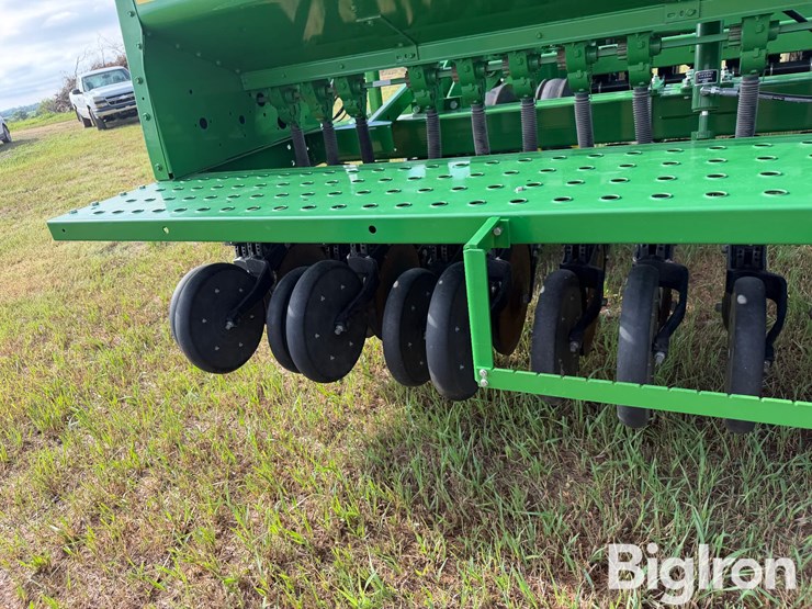 2020-john-deere-455-image-11