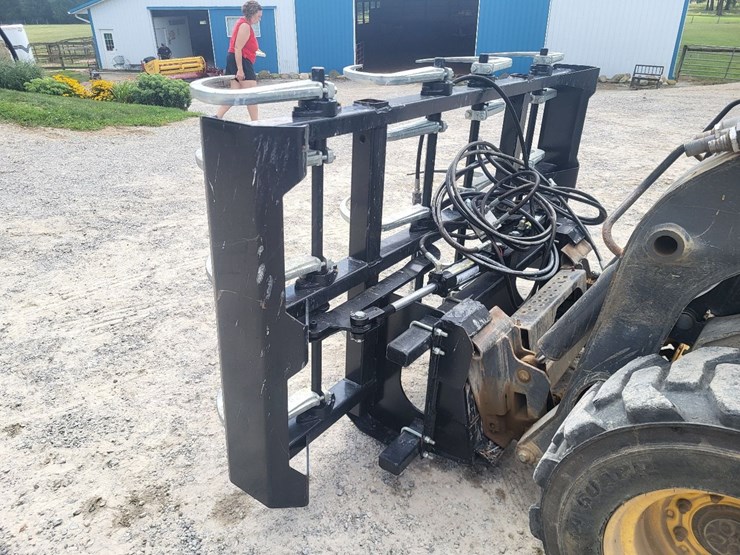 2018-marcrest-bg42-bale-grapple-w/skid-loader-mounting-plate-and-removable-bale-guard---one-owner-like-new-image-5
