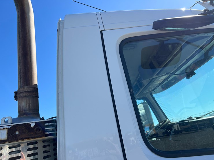 volvo-vnl-image-27
