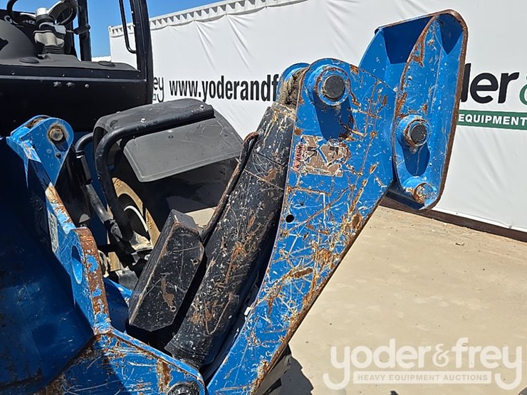 2019-genie-gth1256-image-23