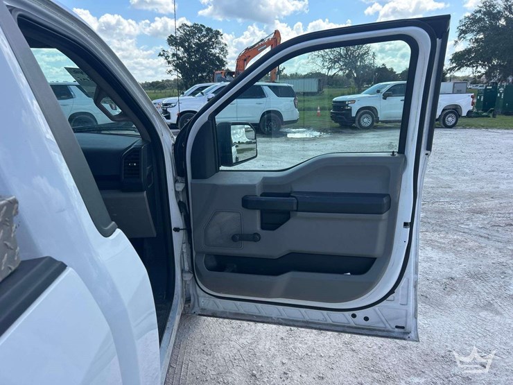 2017-ford-f150-image-19