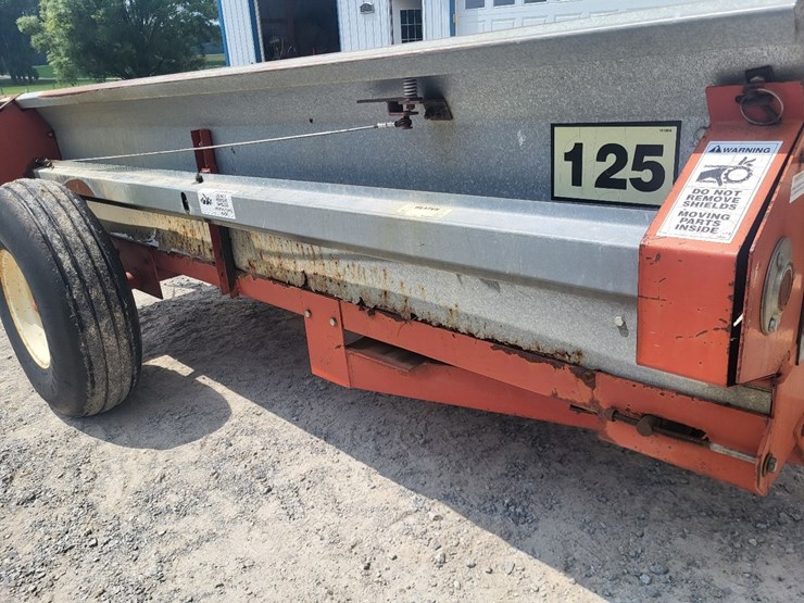 h&s-manure-spreader---mechanics-special-image-26