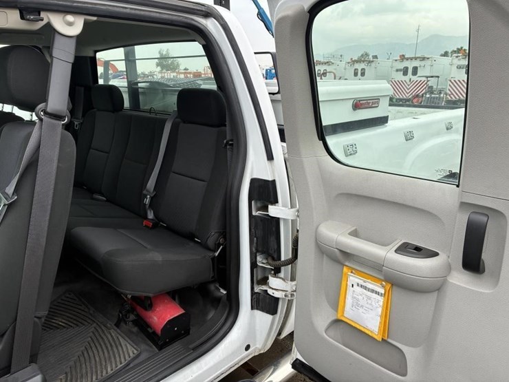2012-gmc-sierra-2500hd-image-16