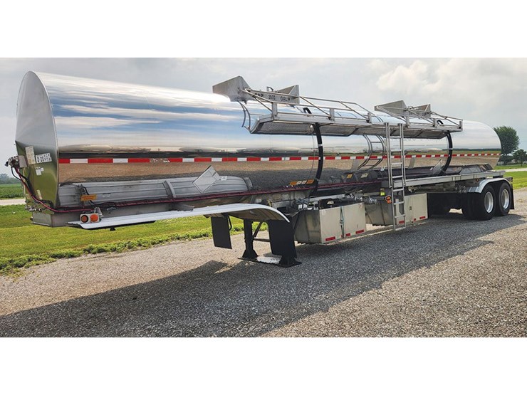 2015-bulk-2-compartment-insulated-image-1