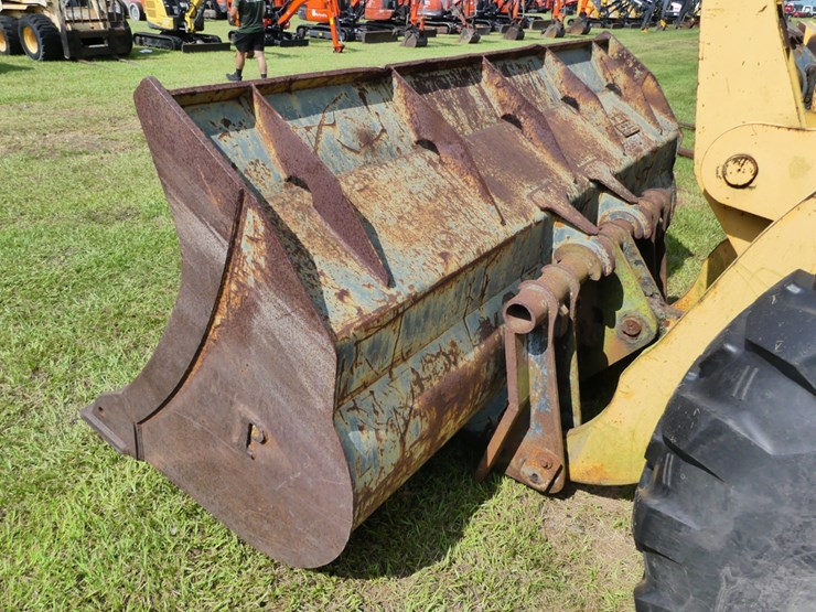 komatsu-wa250-image-5