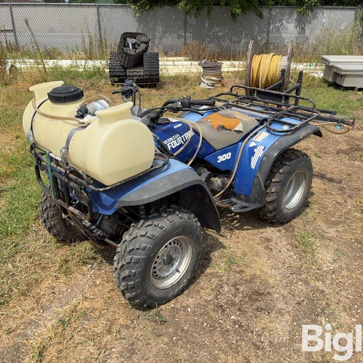 1990 Honda 300 Fourtrax ATV W/Sprayer