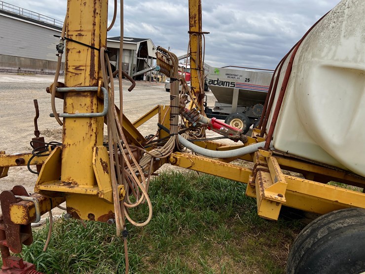 no-reserve-sprayer-nurse-tank-trailer-la02165-image-11