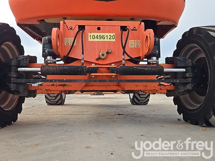 2016-jlg-800aj-image-22