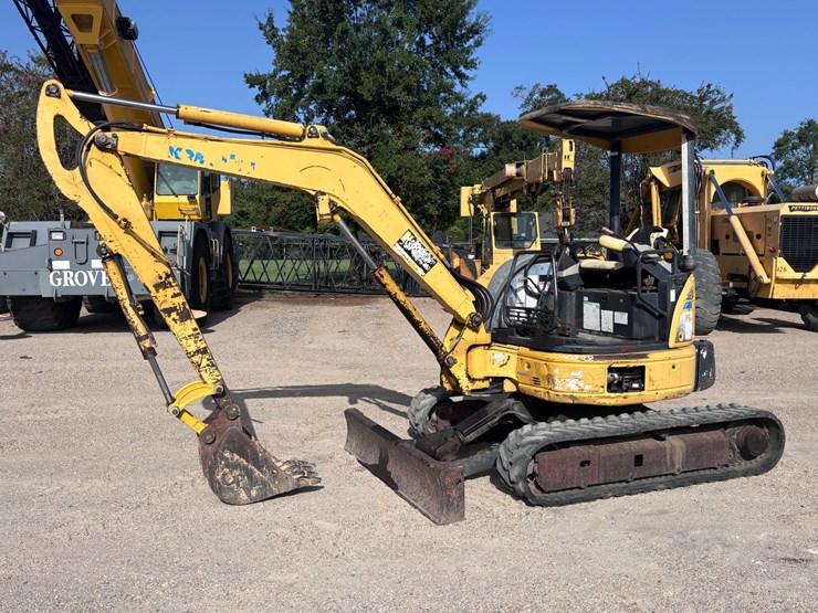 komatsu-pc35mr-image-2