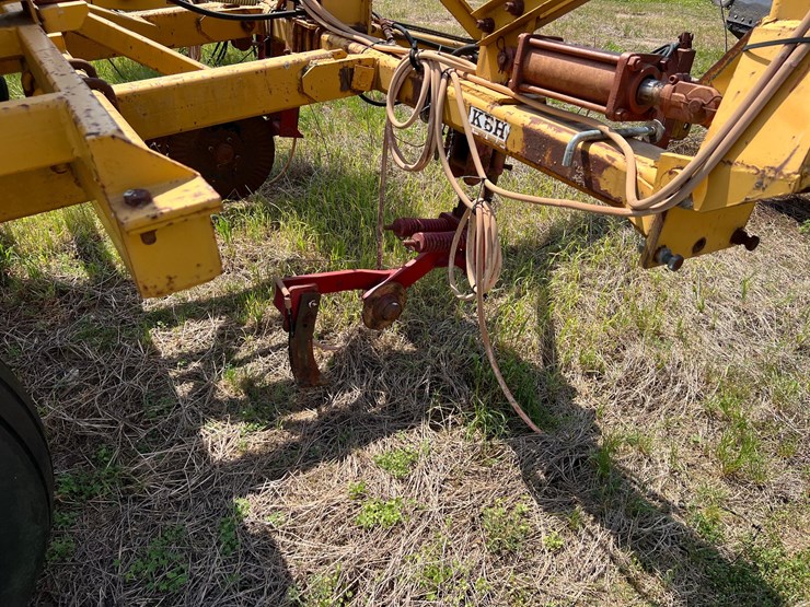 kbh-8-row-liquid-applicator-image-15