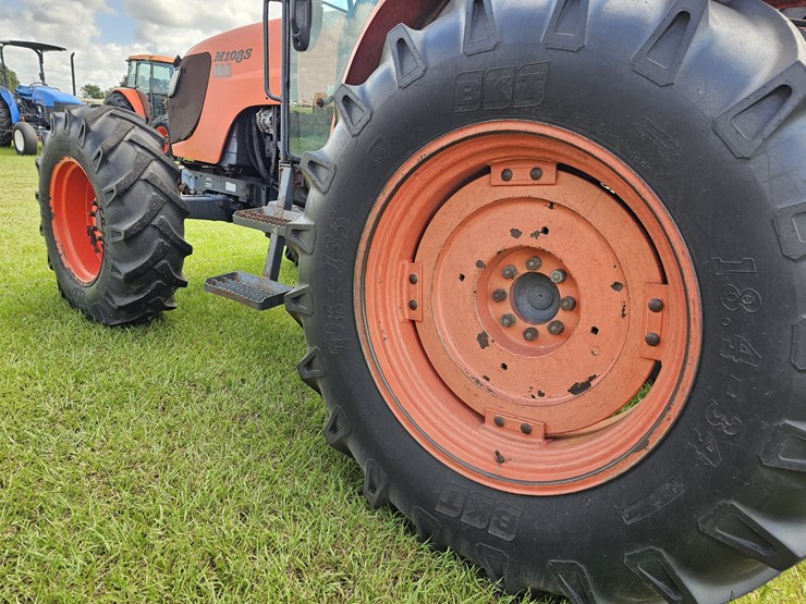 2015-kubota-m108s-image-9