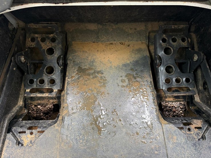 2023-bobcat-t770-image-20