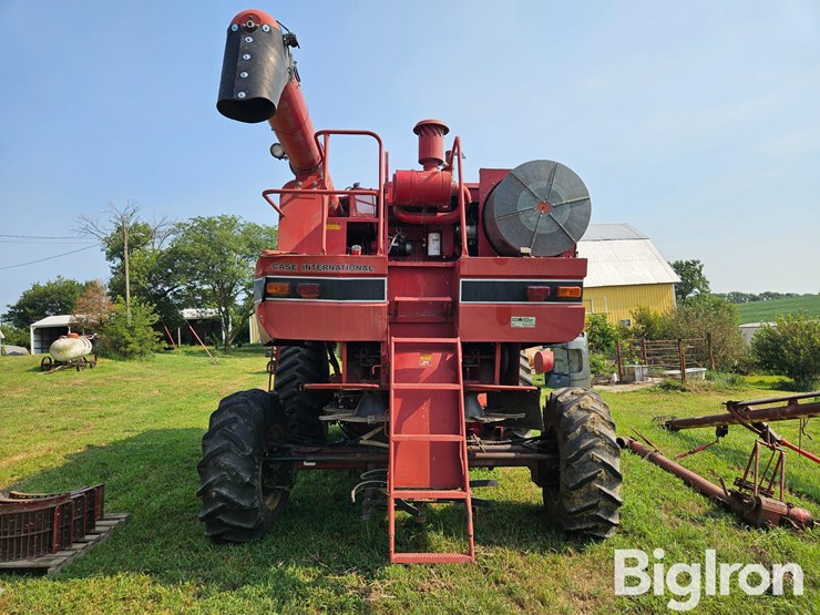 1988-case-ih-1660-image-6