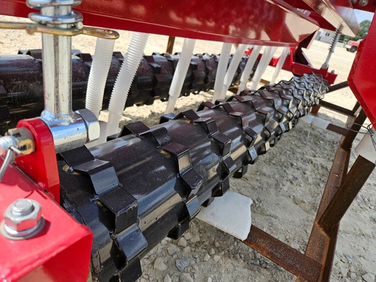 #6899-•-new-agt-stsd10-seeder-image-18