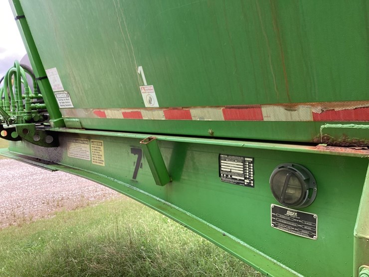 hays-lti-side-dump-bulk-hauler-image-32