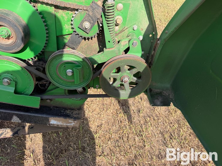 john-deere-630f-image-9