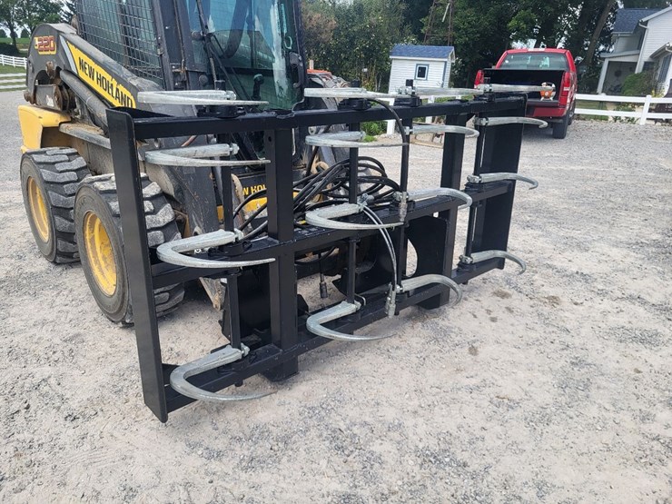 2018-marcrest-bg42-bale-grapple-w/skid-loader-mounting-plate-and-removable-bale-guard---one-owner-like-new-image-1