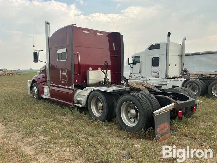 2011-peterbilt-386-image-7