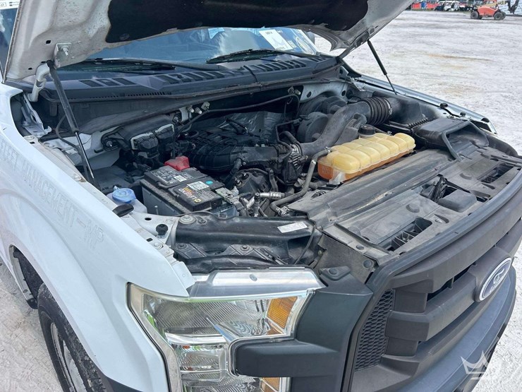 2017-ford-f150-image-8