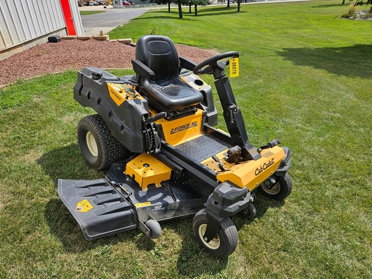 #6878-•-cub-cadet-z-force-sz-zero-turn-mower-image-7