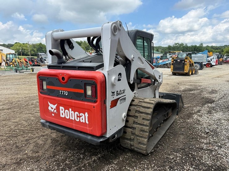 2020-bobcat-t770-image-4