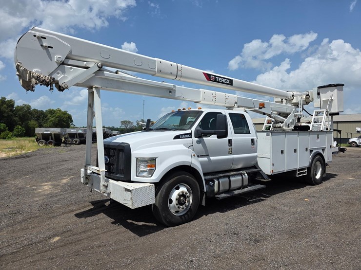 ford-f750-image-1
