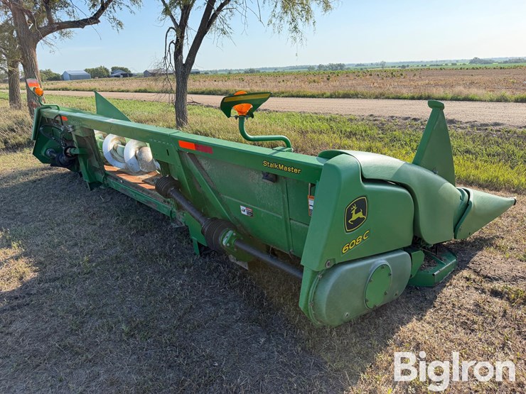 john-deere-608c-image-5