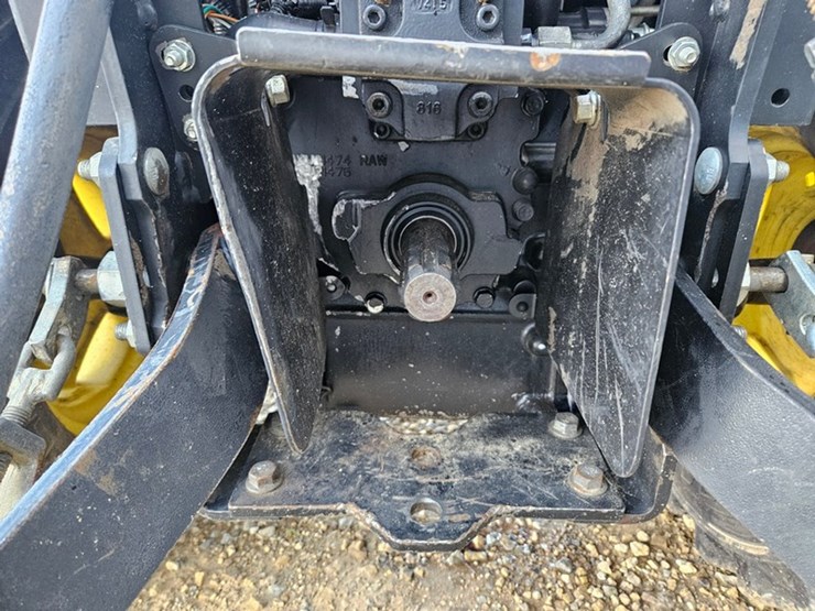 john-deere-1025r-image-18